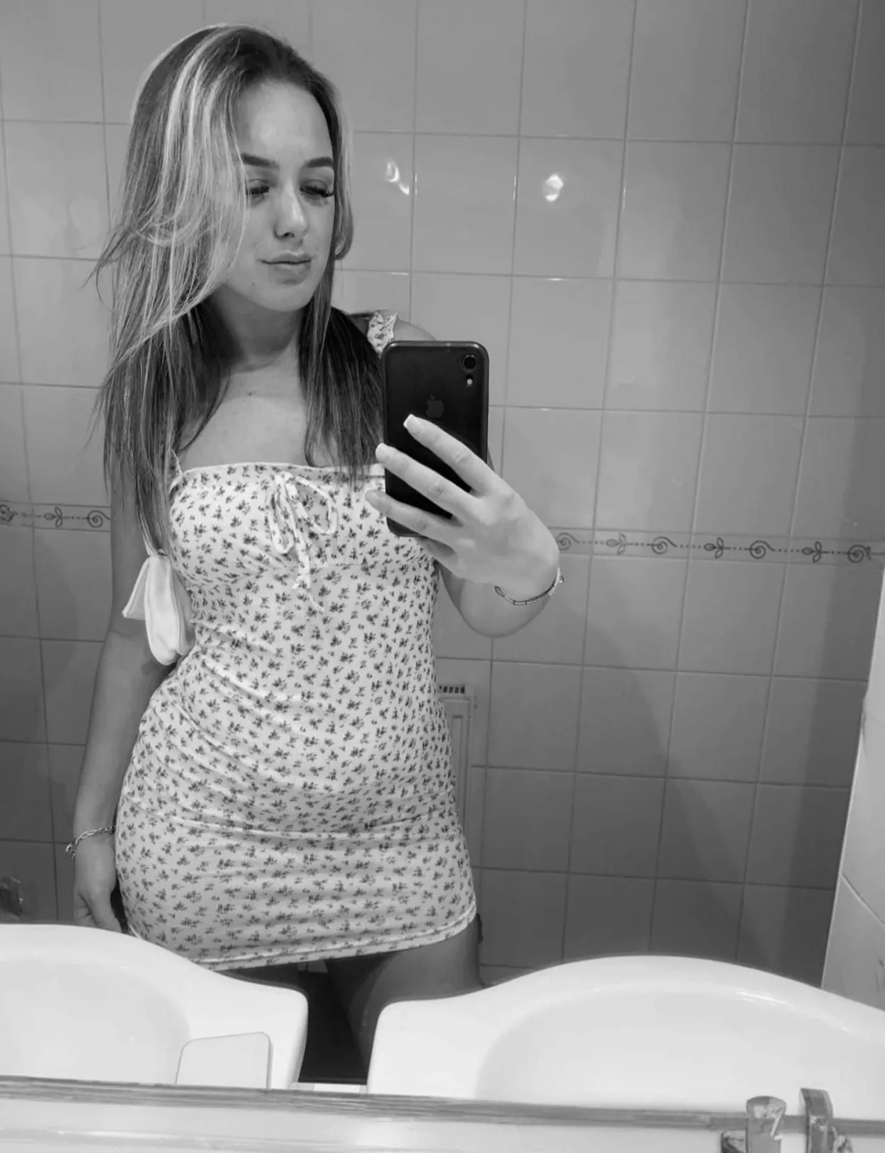 Tight sundress, nothing underneath ;) posted by cutekaliciaa