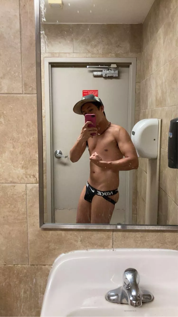 Be waiting for you in restroom in Nike jockstrap 😏  posted by Badminton_Jock