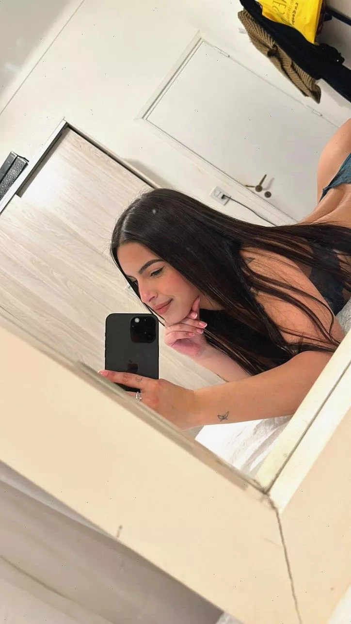 eighteen years and still a bit shy... i hope thats okay posted by bomomombiap