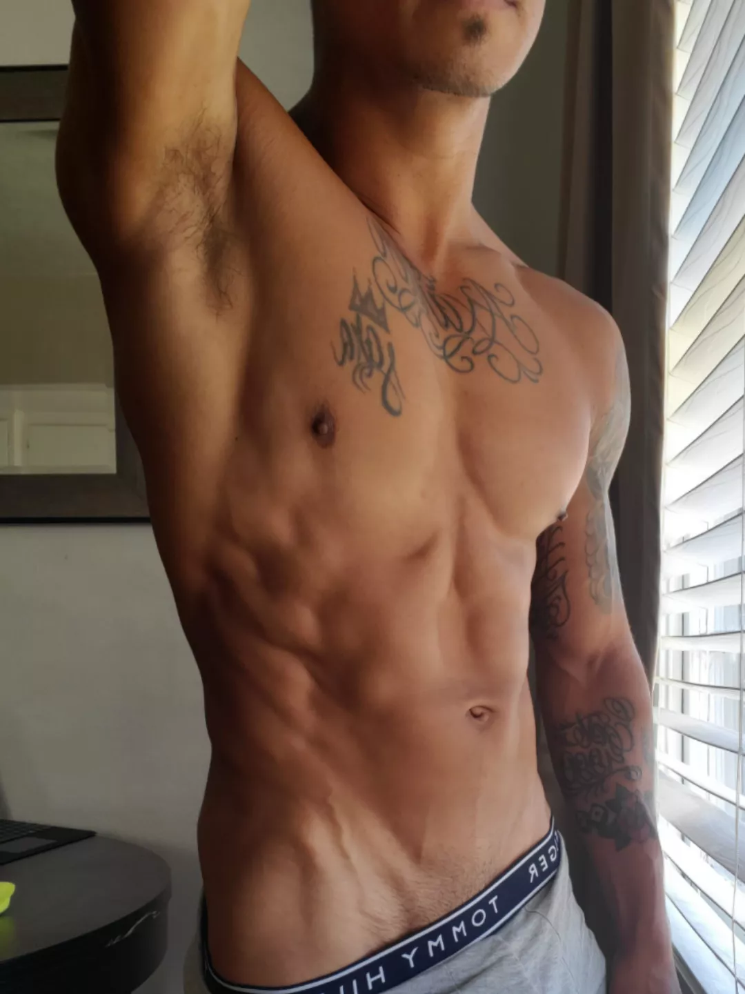 Flex Friday posted by shortking_fit