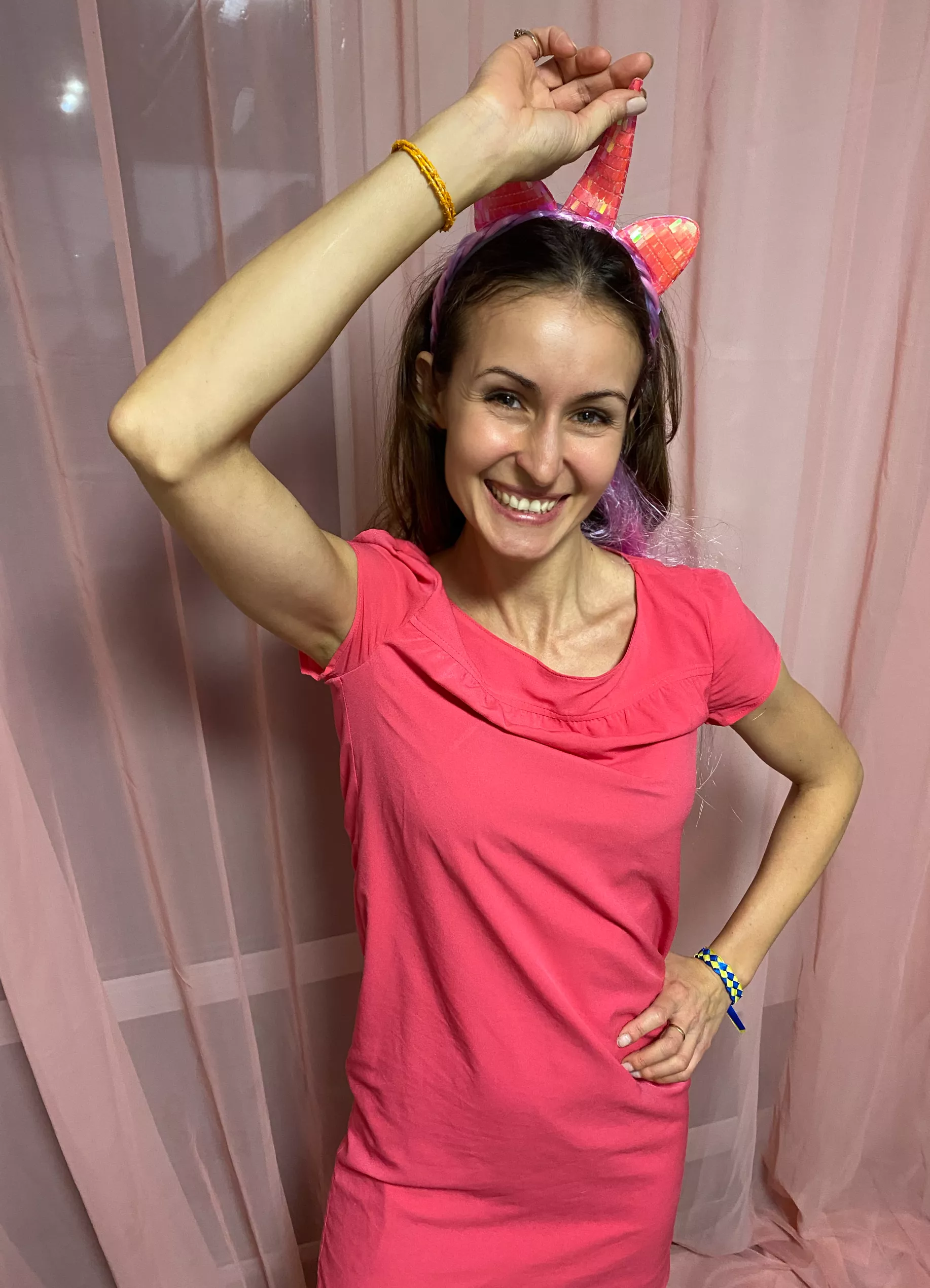 I can help you today with all your tasks. posted by Viki_soul