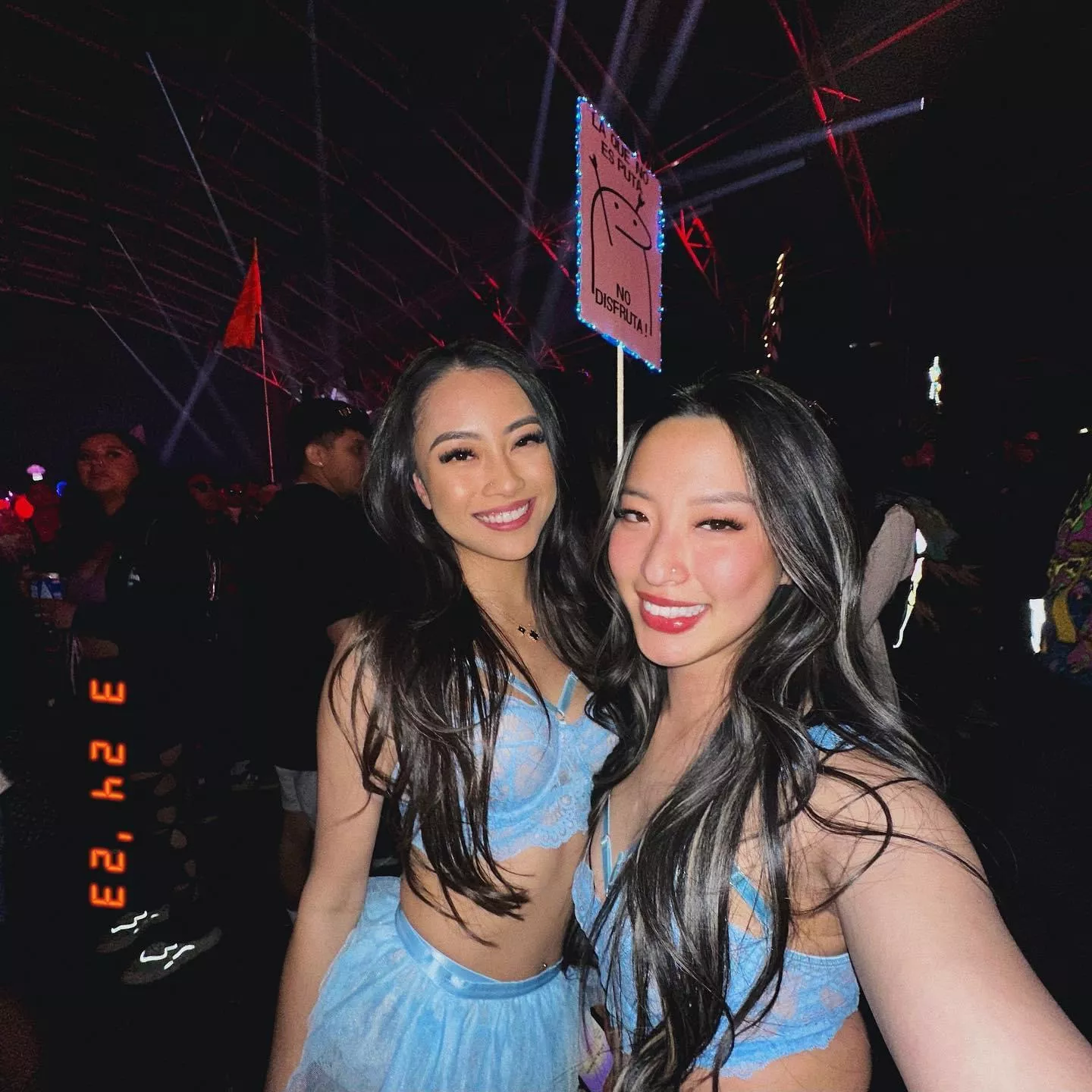 Left or right posted by diceybell