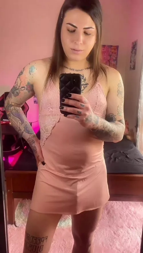 Snack time? 😛 by emmaink-trans