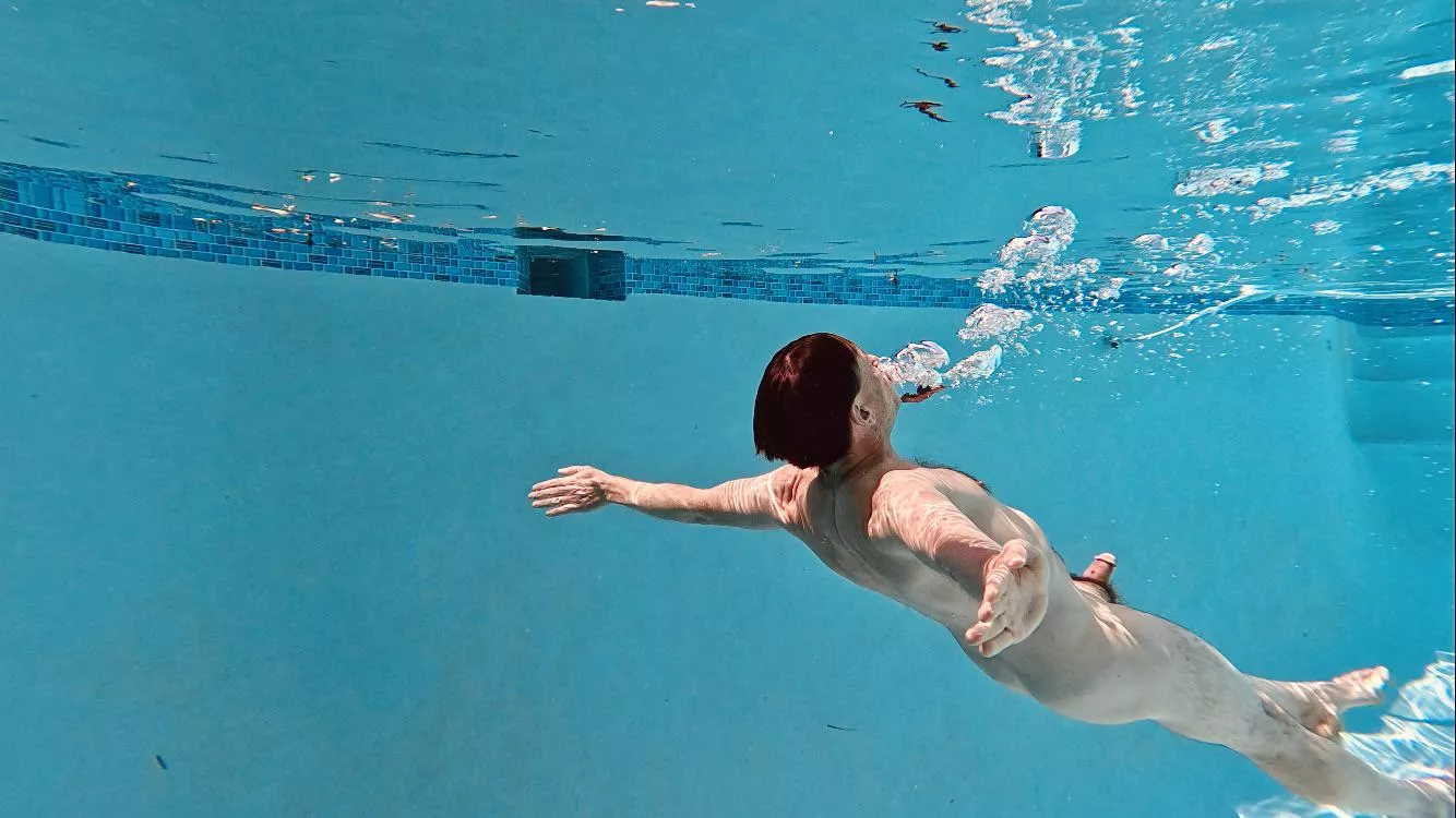 Soaring underwater  posted by ArtPlusSex