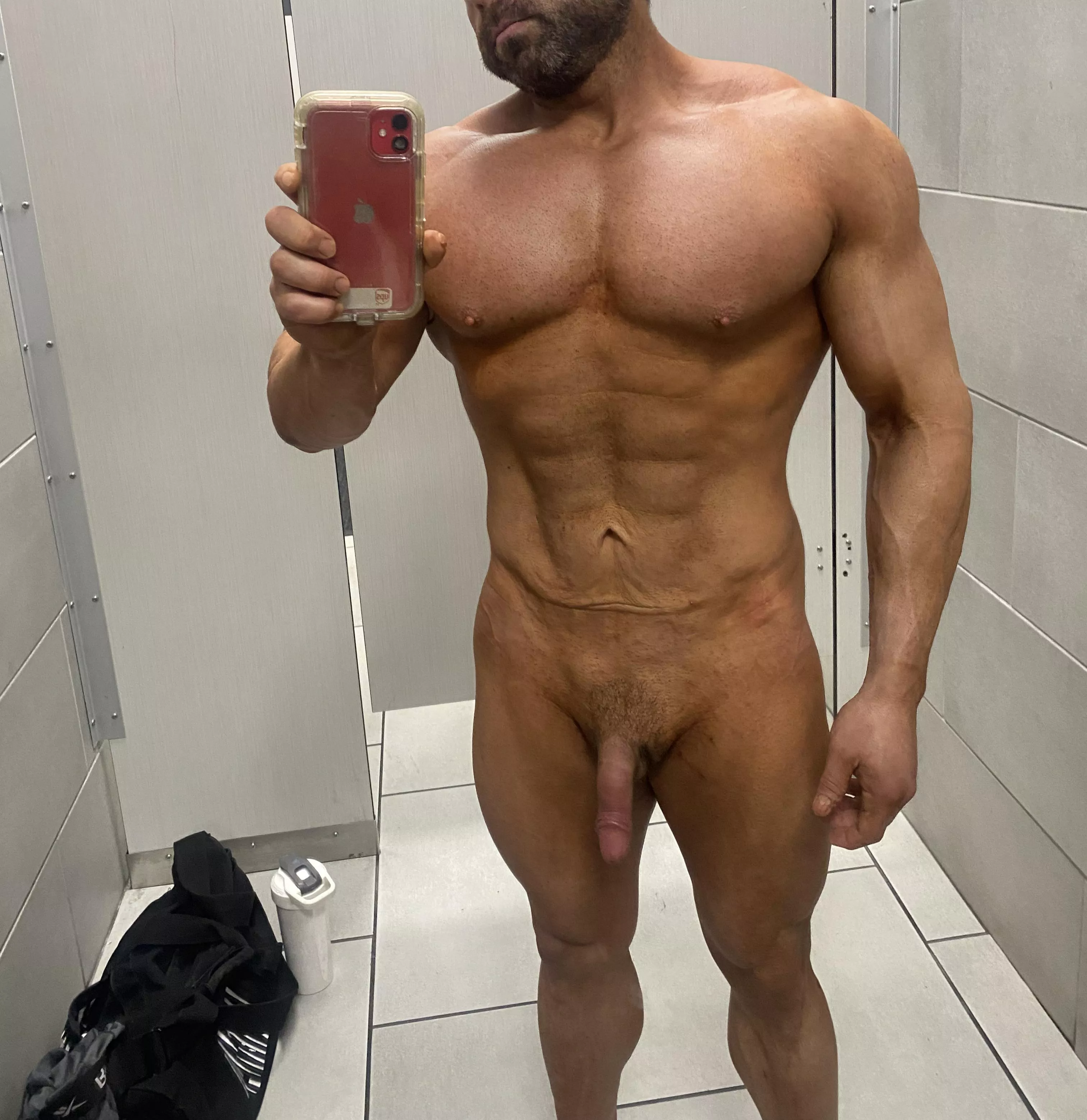 (39) Time to relax and play on this Saturday  posted by East-Needleworker-78