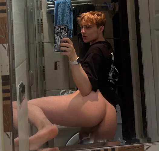 Do you want to fvck me in this bathroom? by Mysterious_Care_4167