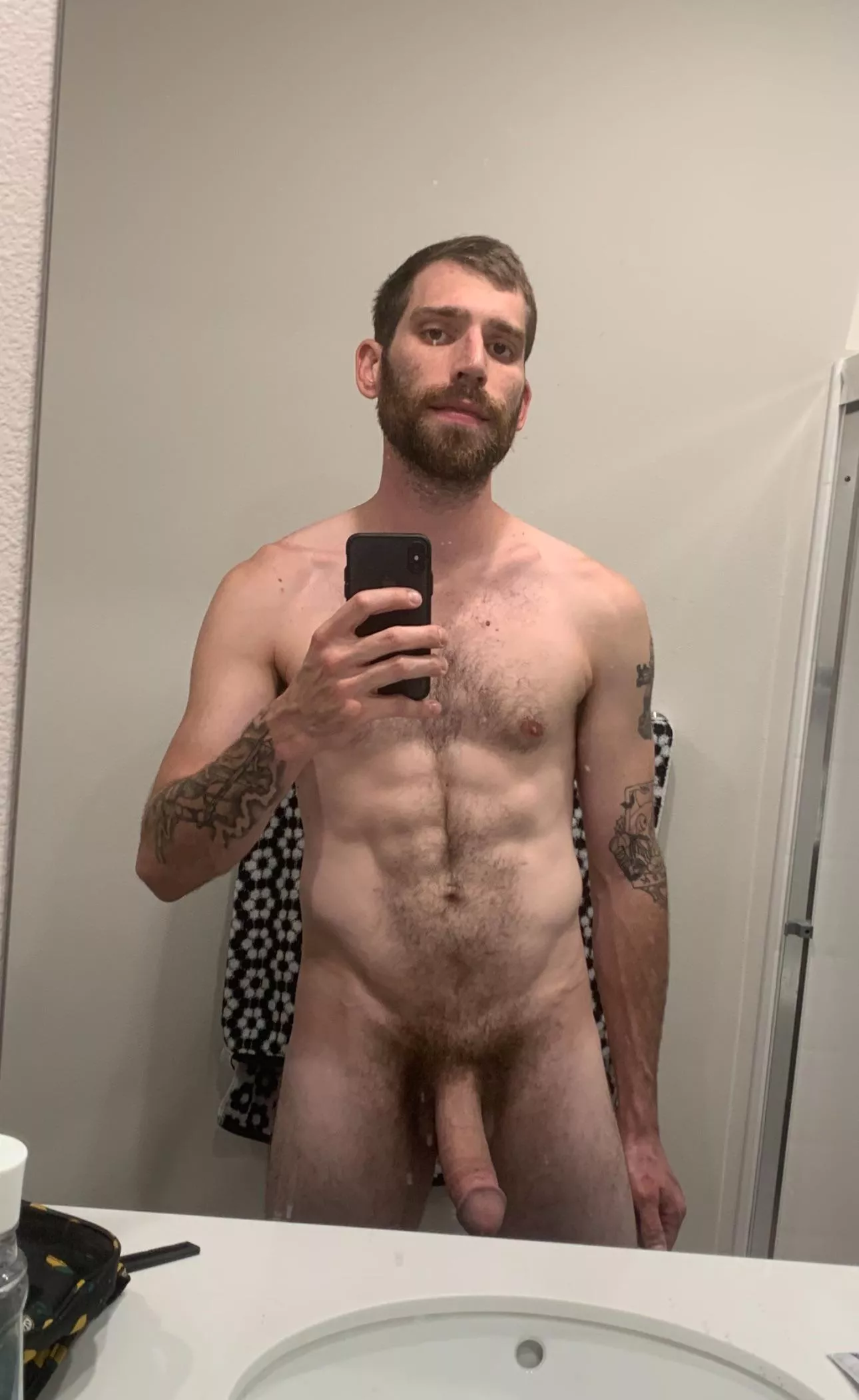 Get on your knees for a big dick alpha posted by hungdaddy09