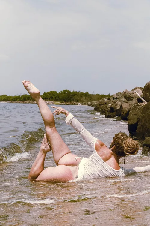 How to get lucky in the beach 
 by pocketlinds