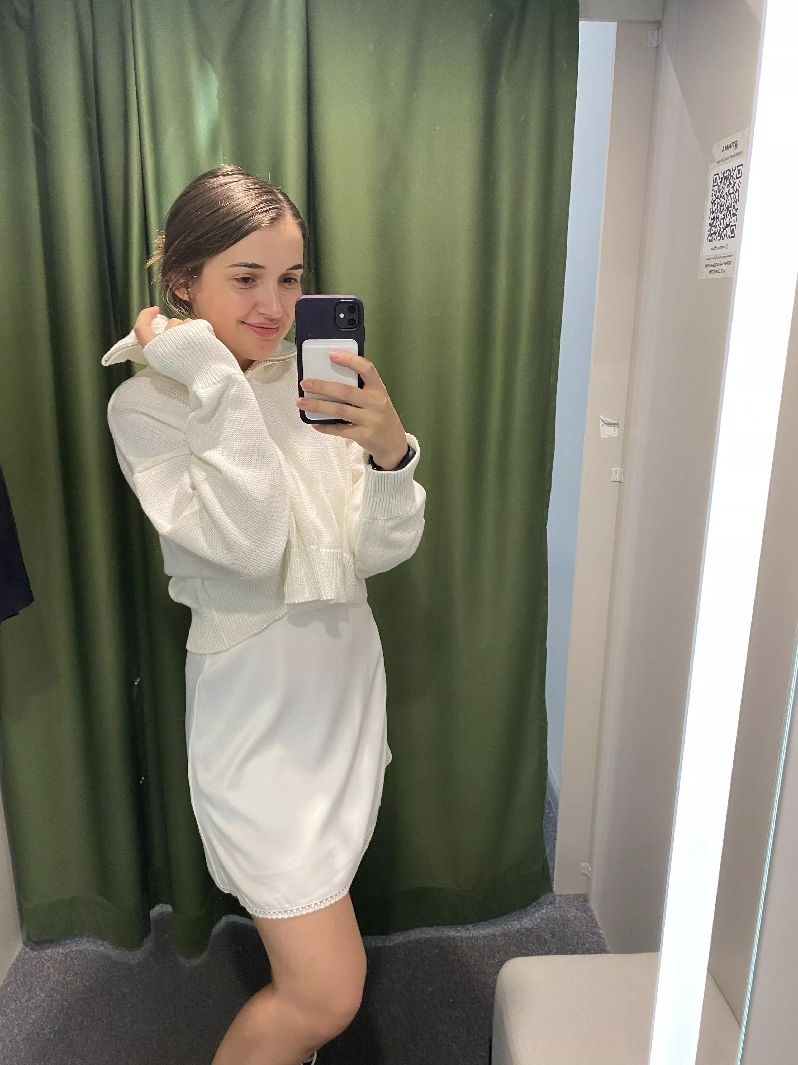 i feel cute posted by resplendent_doxy