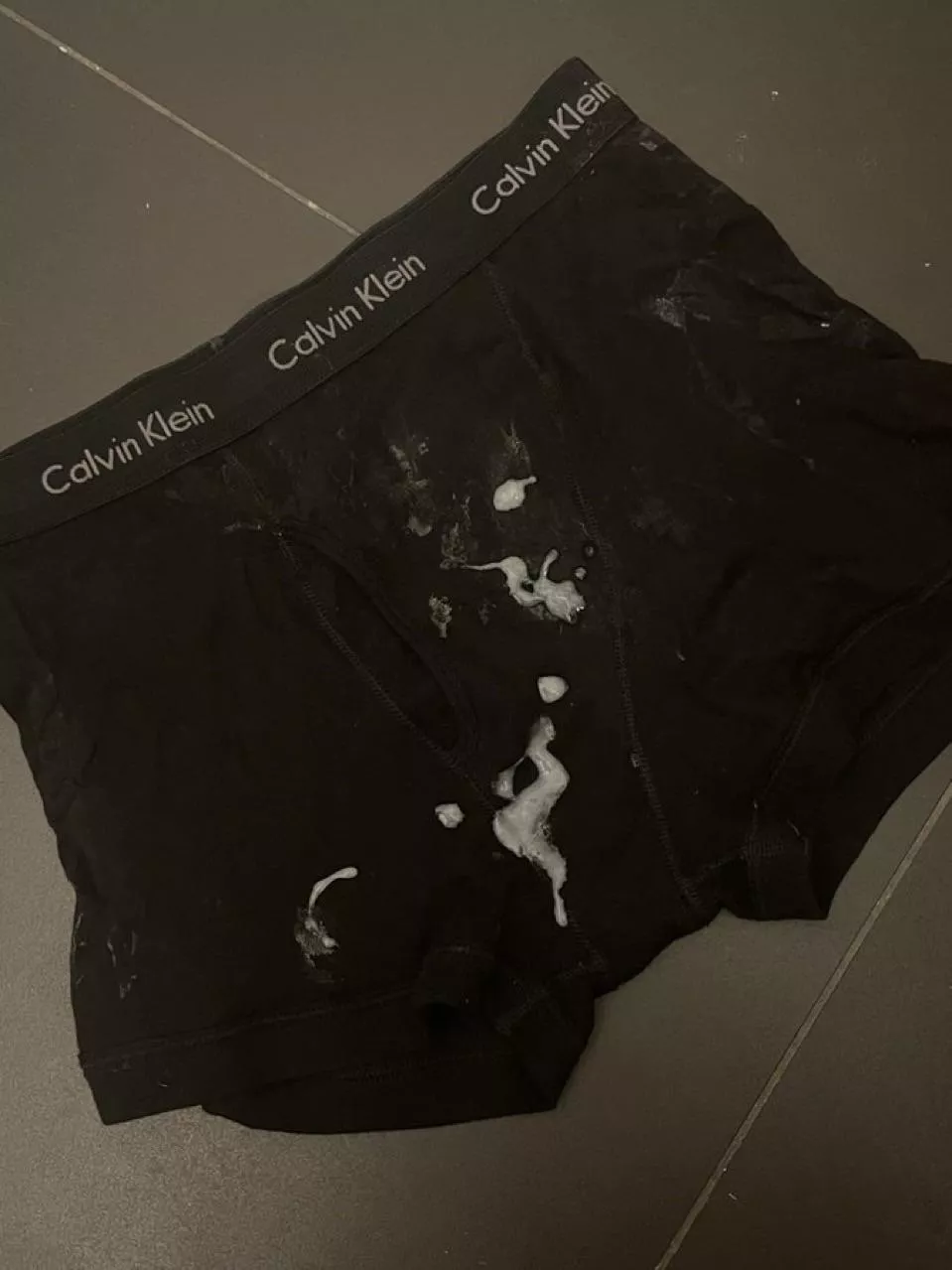 [29] Unloading after the gym posted by SmellyMuscleJock