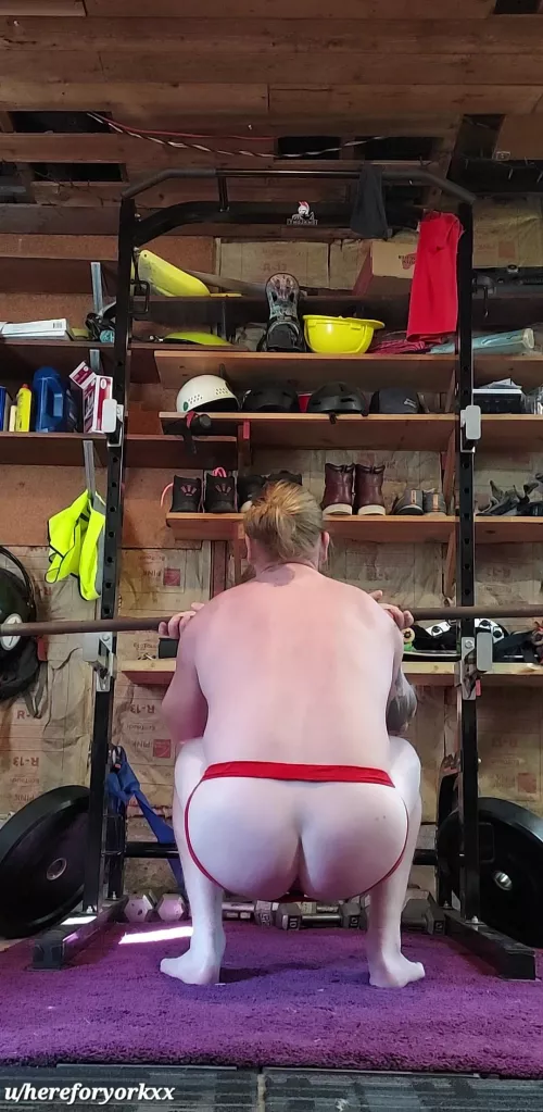 Bum Knee needs Work! by hereforyorkxx