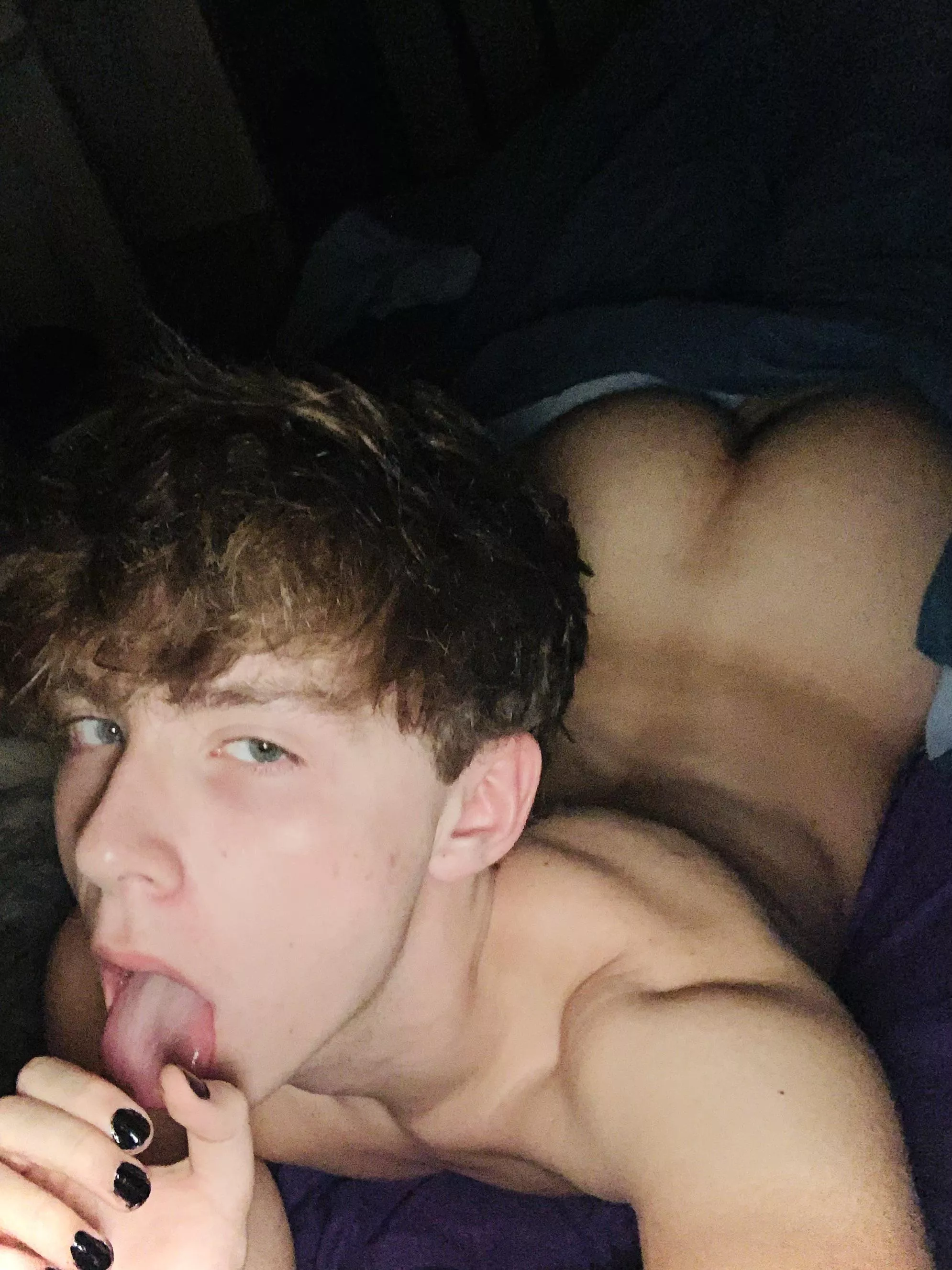 how fuckable is my face~?🎀✨ posted by TwinkUpstairs