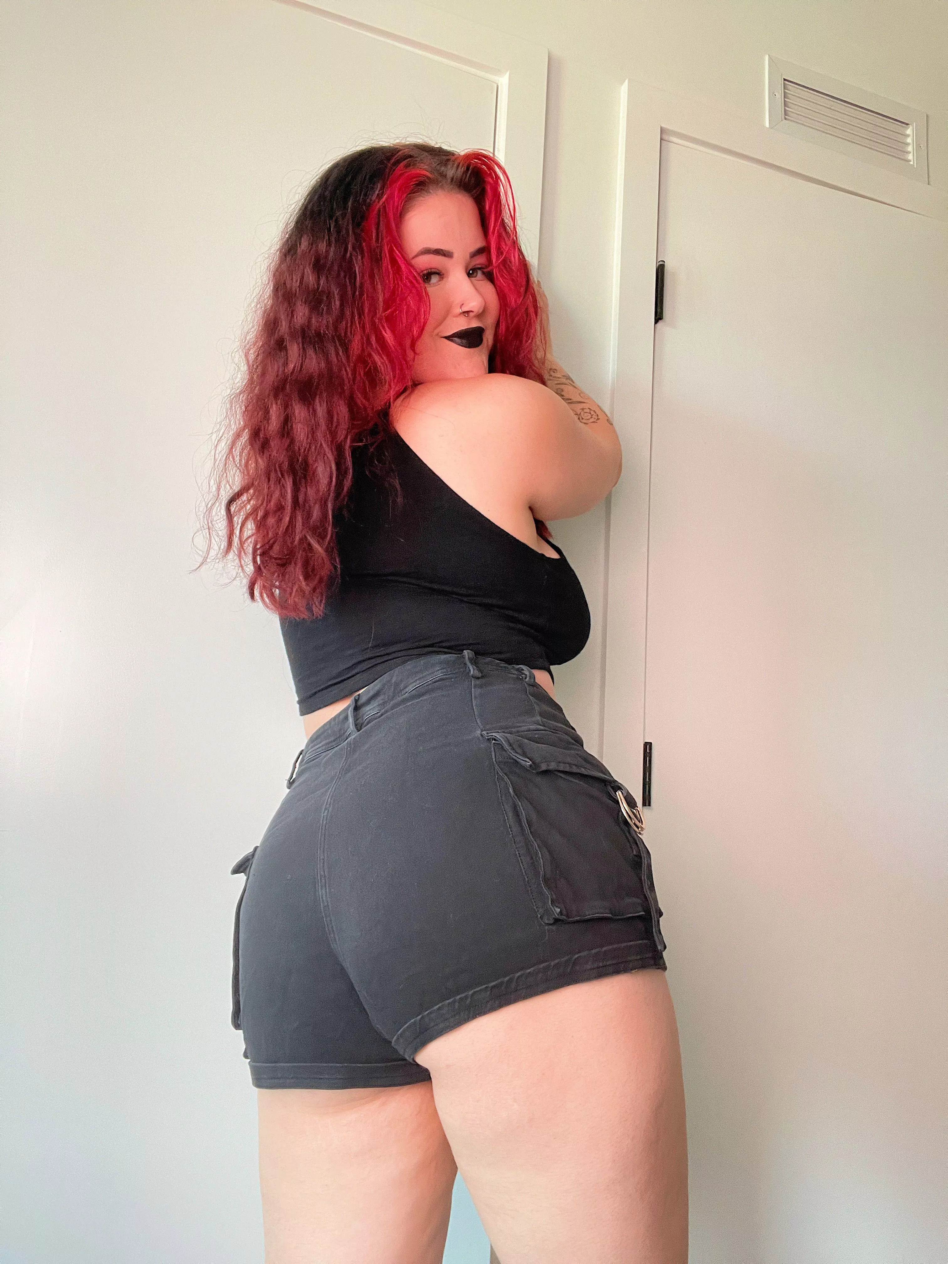 I could be your hot goth girlfriend posted by VanessaStrawbrry