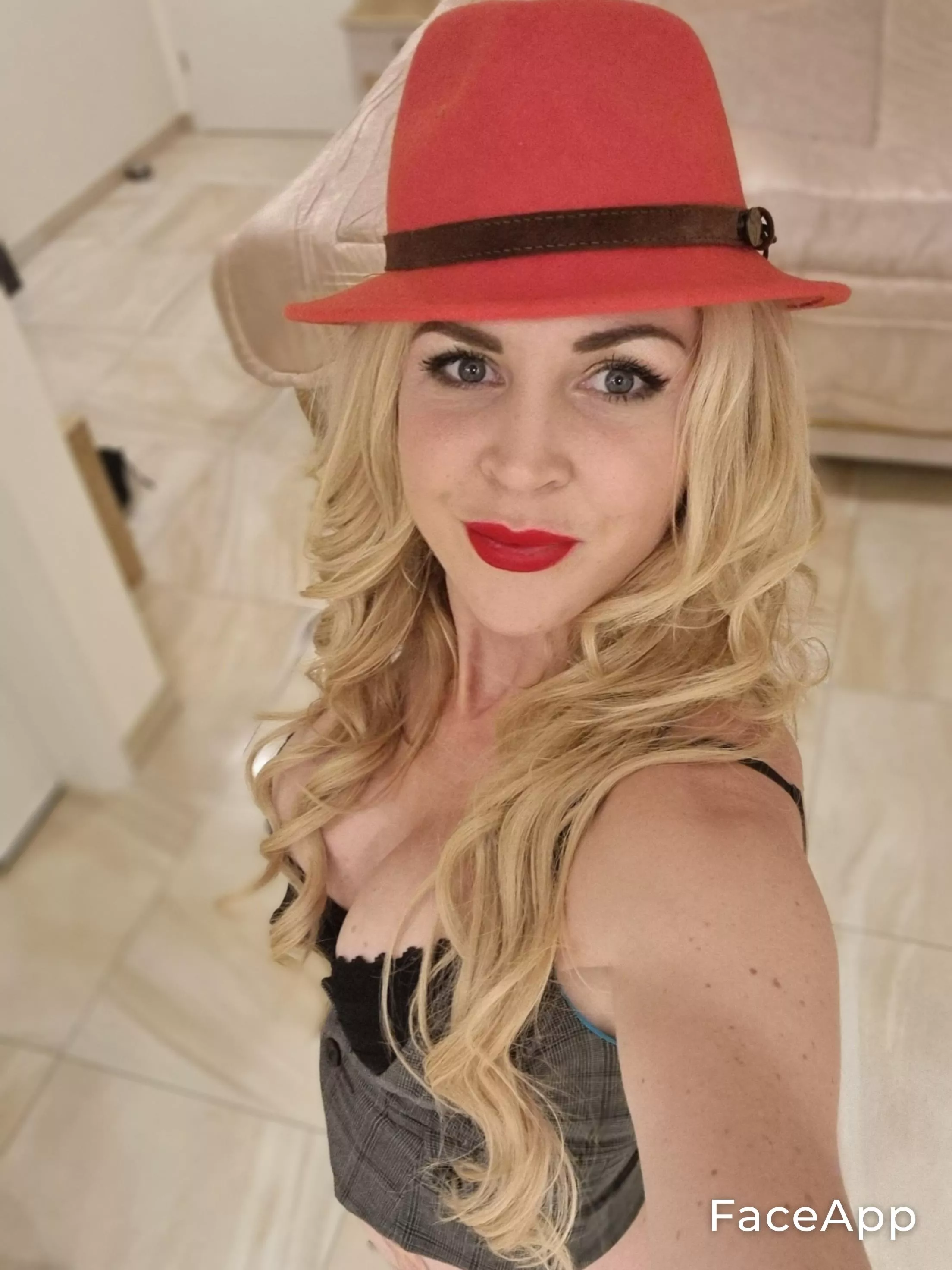 I might be your after-work dinner. posted by MILFKathy