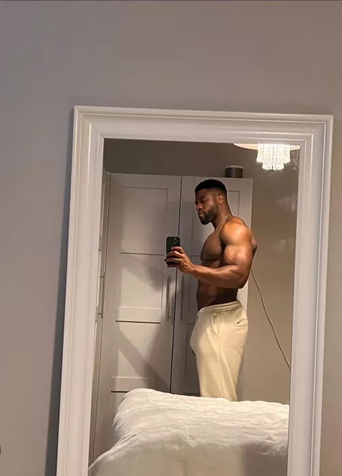 It’s always visible (24) by W1ndwardFormation