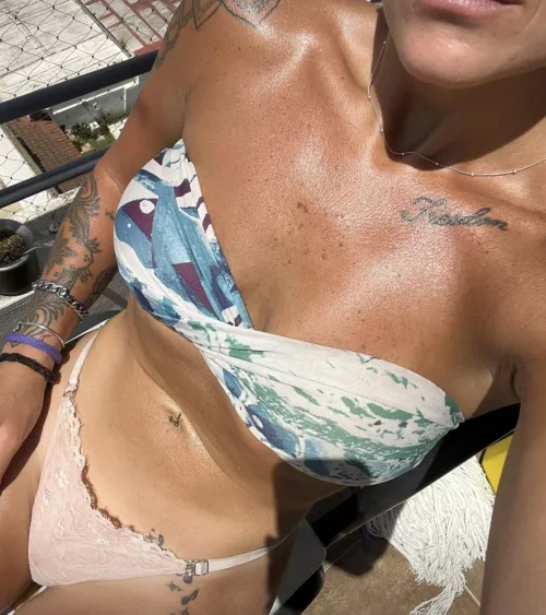 Latina Milf here ready to be fucked😩🙈💕 by Delfinitablondy