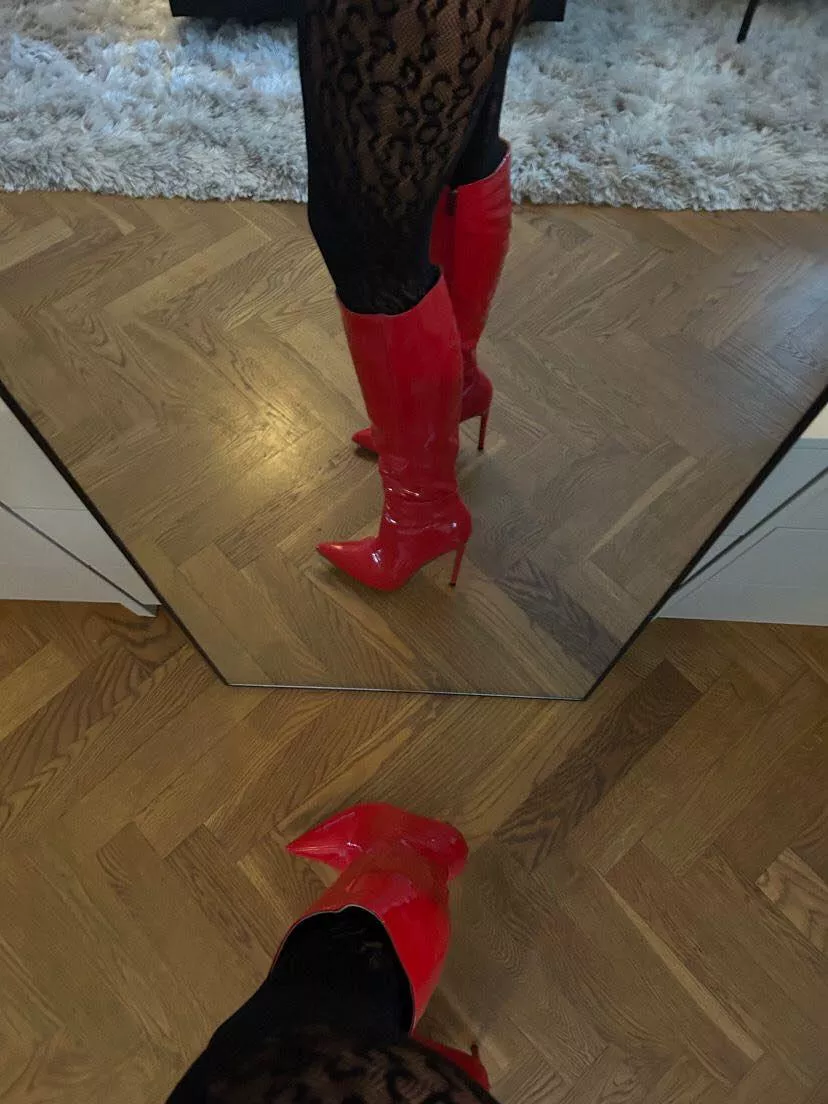 Love my new red boots! posted by Sure-Net-1628