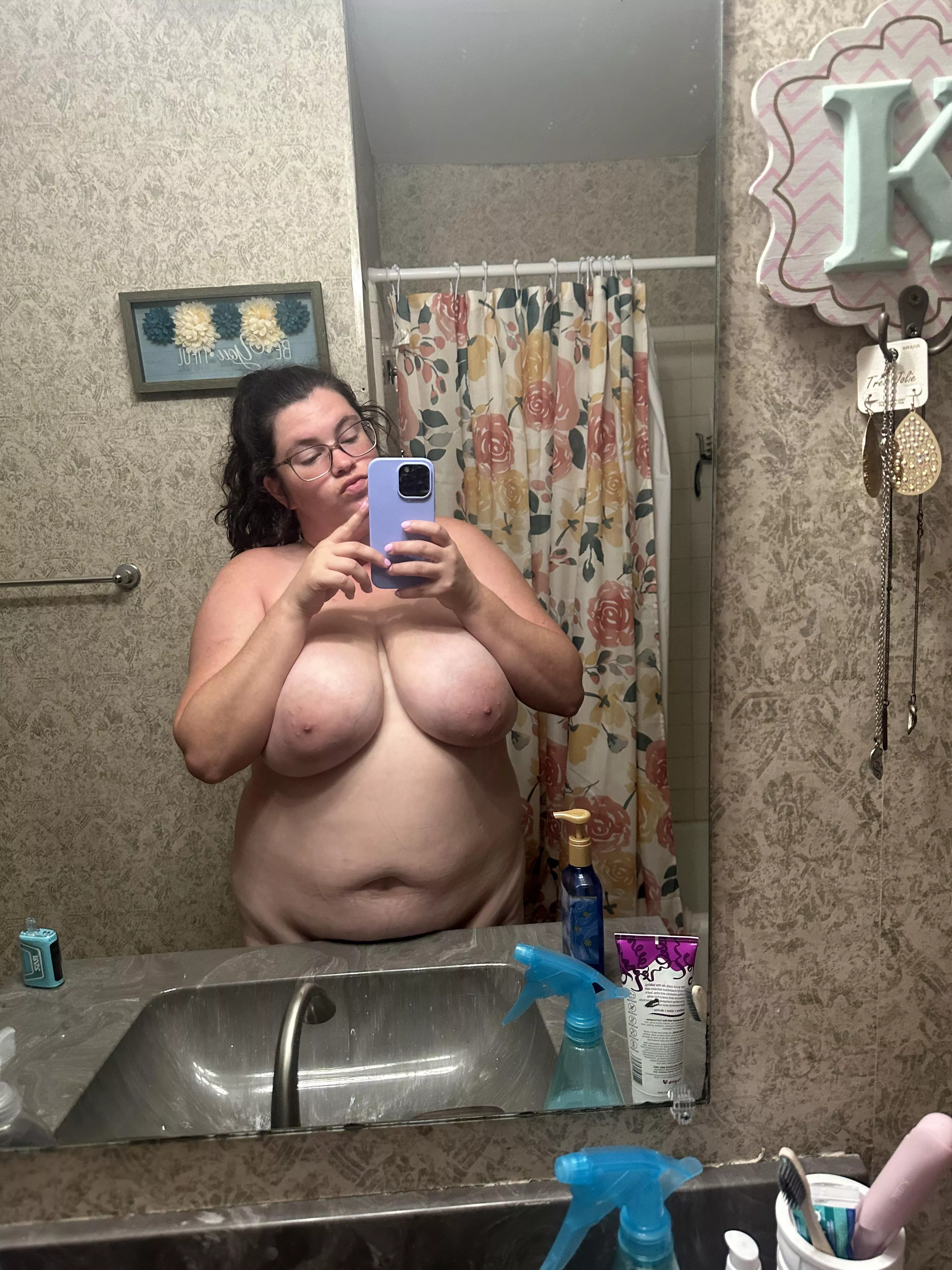 MILF  posted by Bashkels