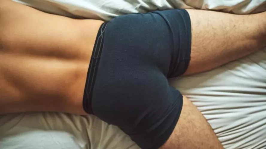 Will send THREE nudes to your DM for every ⬆️ vote!!! by SunnyDaze501