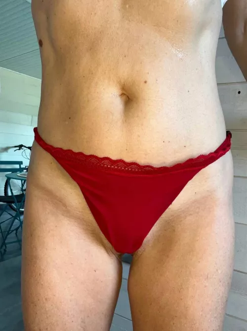 Would you like to fuck a married soccer mom? by lOve_Babee