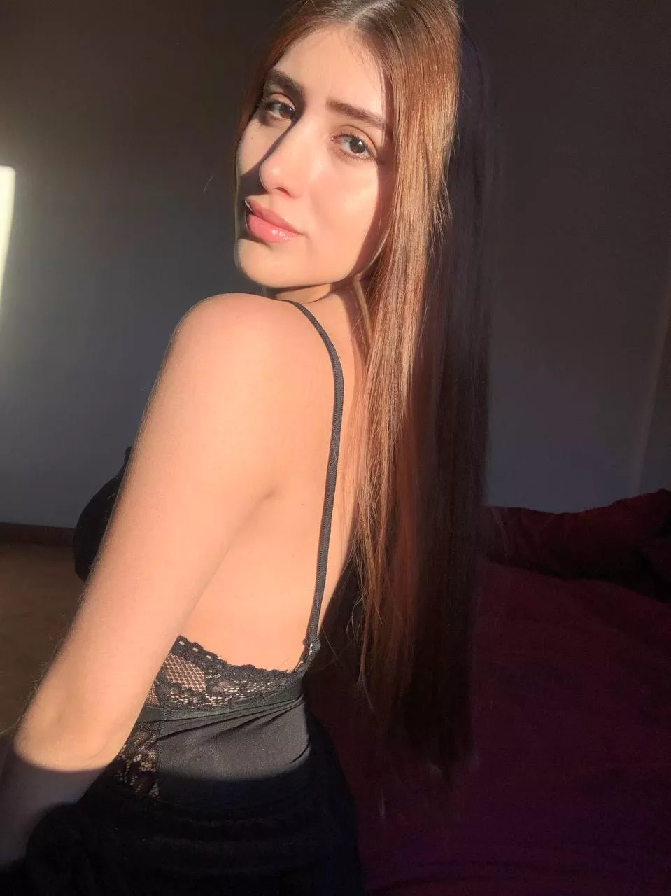 I'm 18 and I'm new here! :) posted by cuteeegirll06