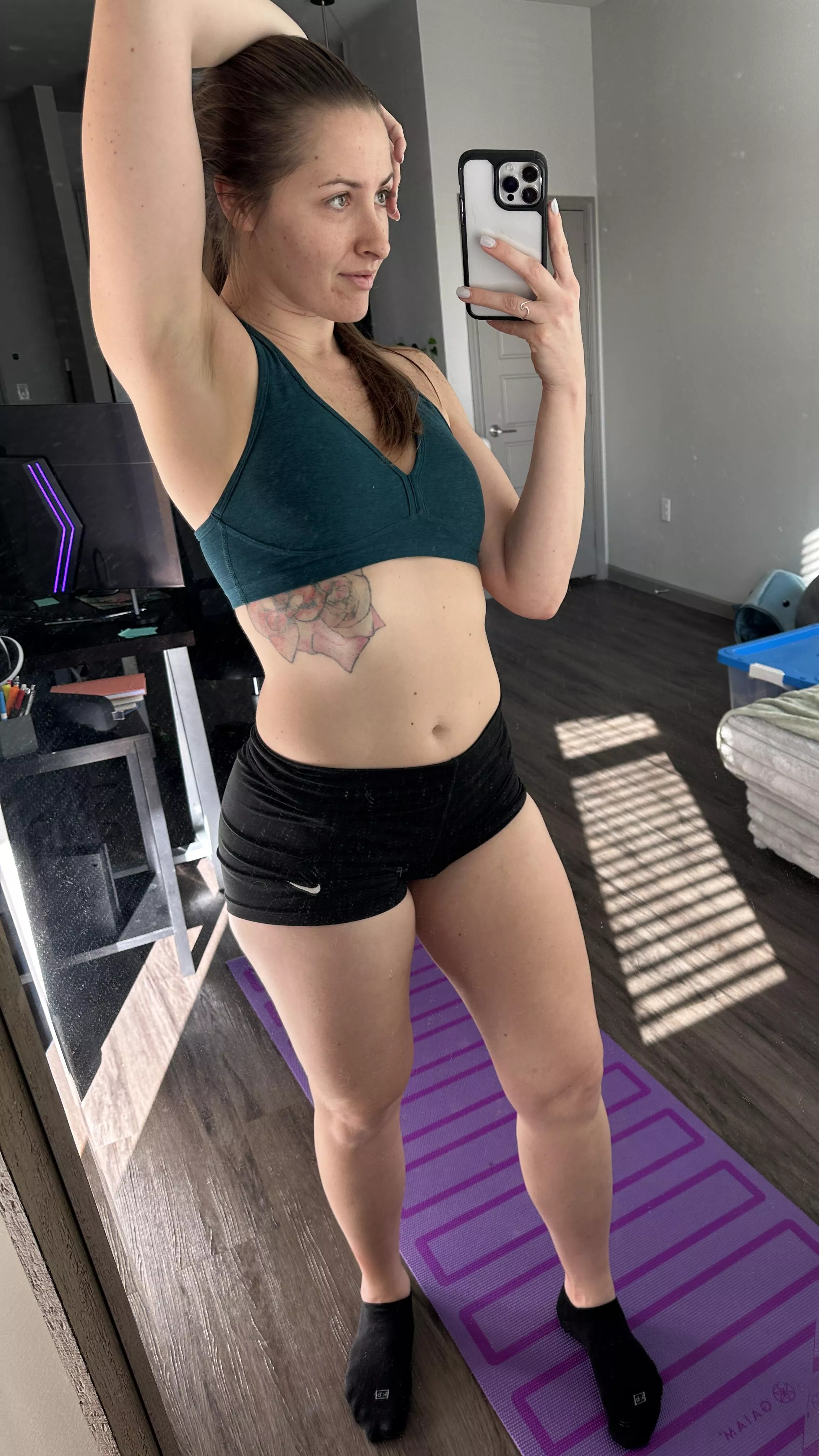 light yoga today so I'll still have plenty of energy to ride you later posted by cumwcourt