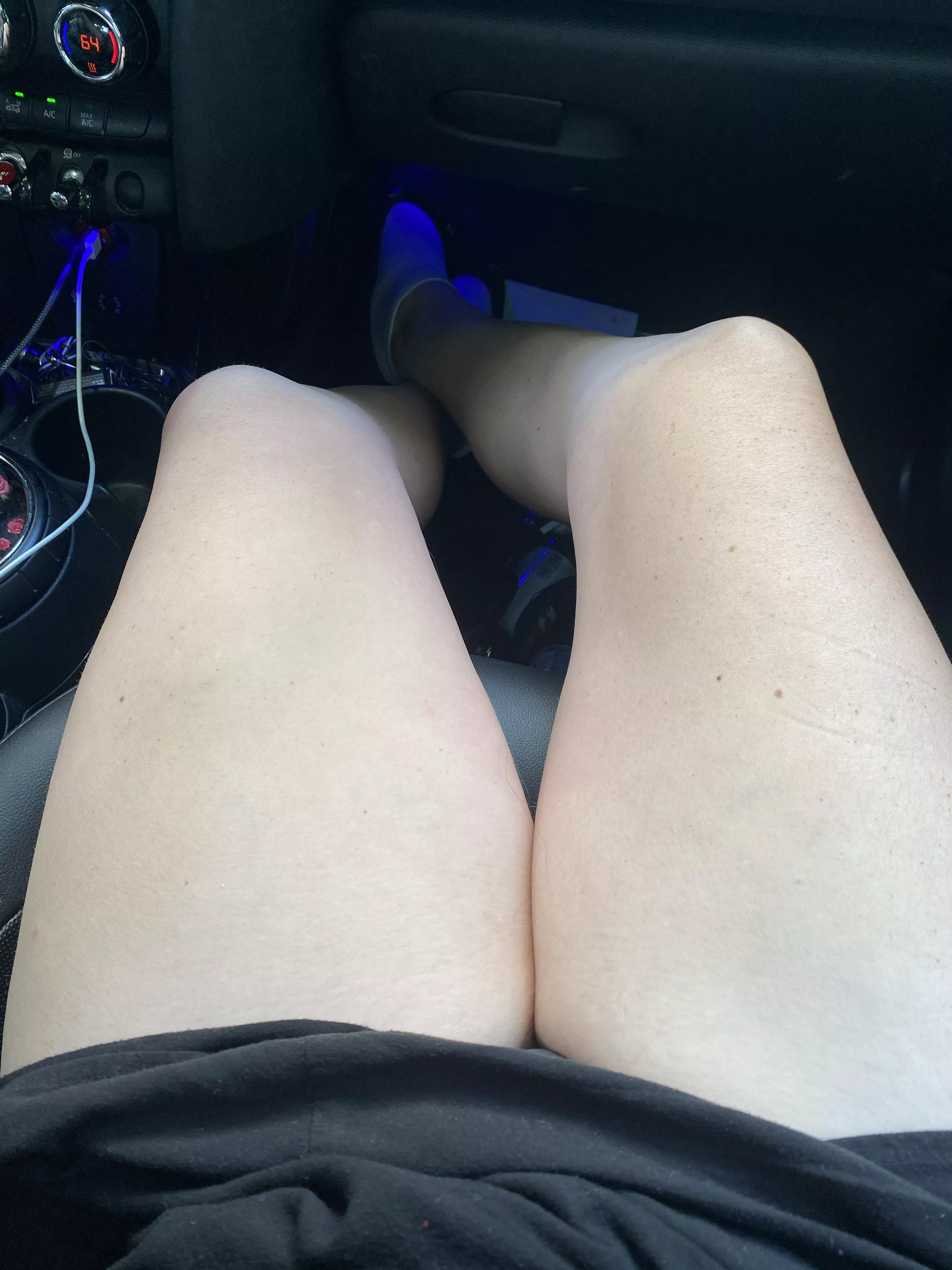 My thighs got fat  posted by CamilaMargot_