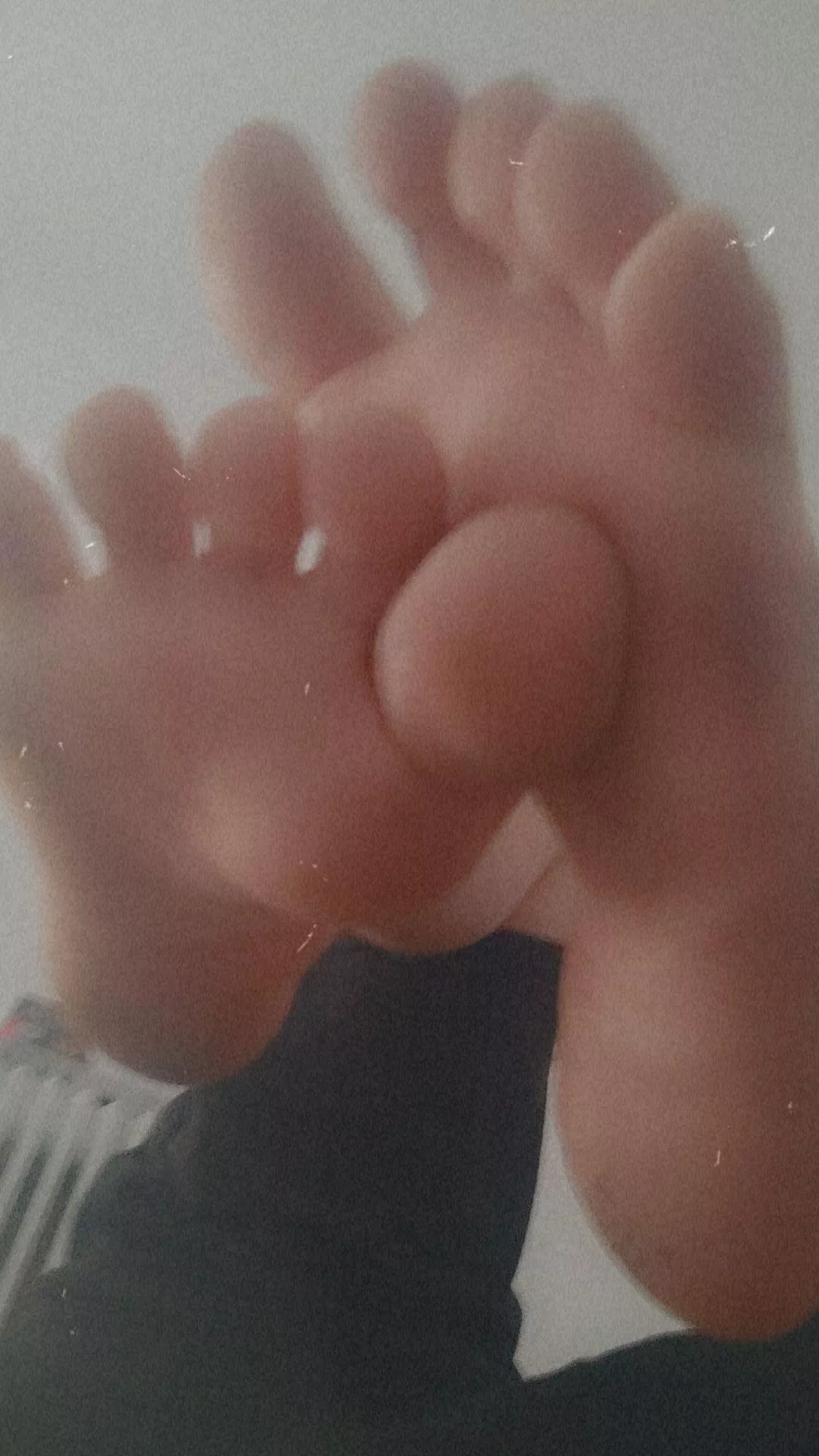 Soft soles ^^ posted by justaboywithcutetoes