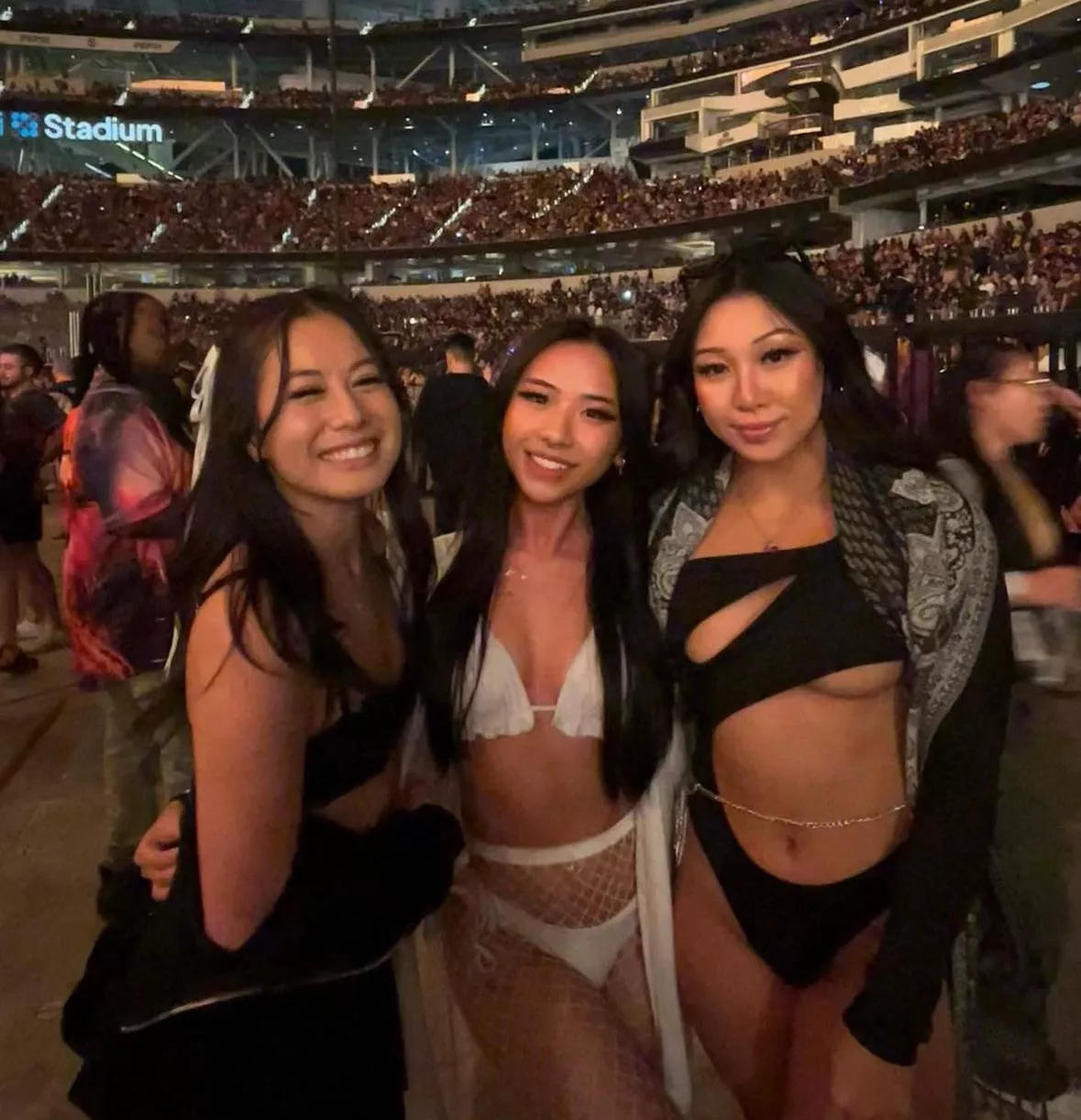 which 1 posted by throwaayay182726