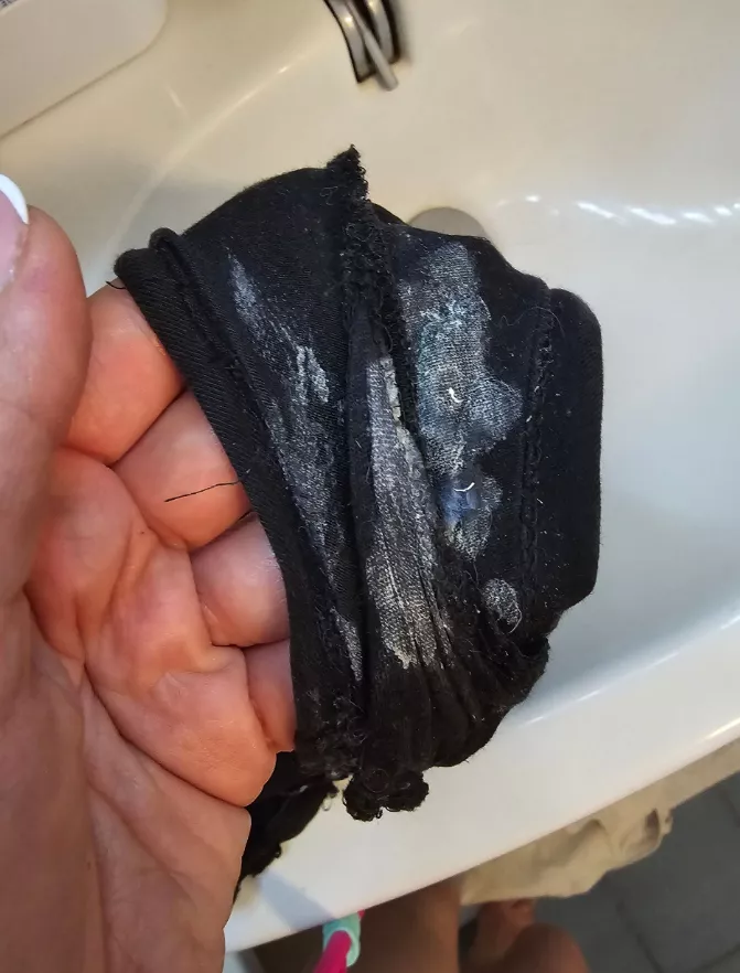 Would you jerk off with it right now if I begged you? 🤤 posted by Lazy-Calligrapher794