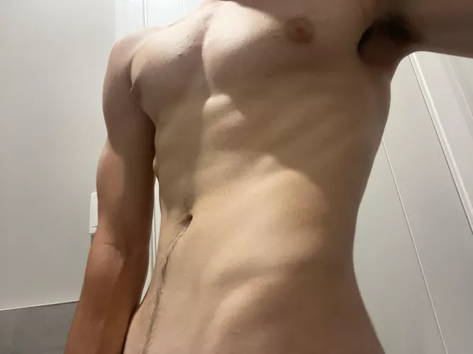 18 curious hmu @jesse_jaylong by Jesse_bruz