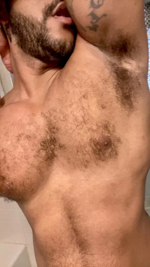 Does anyone on here actually like/have sexy musky armpits or is everyone just selling stuff now? 🤦🏽‍♂️ I’m about over it  by Bromanc3