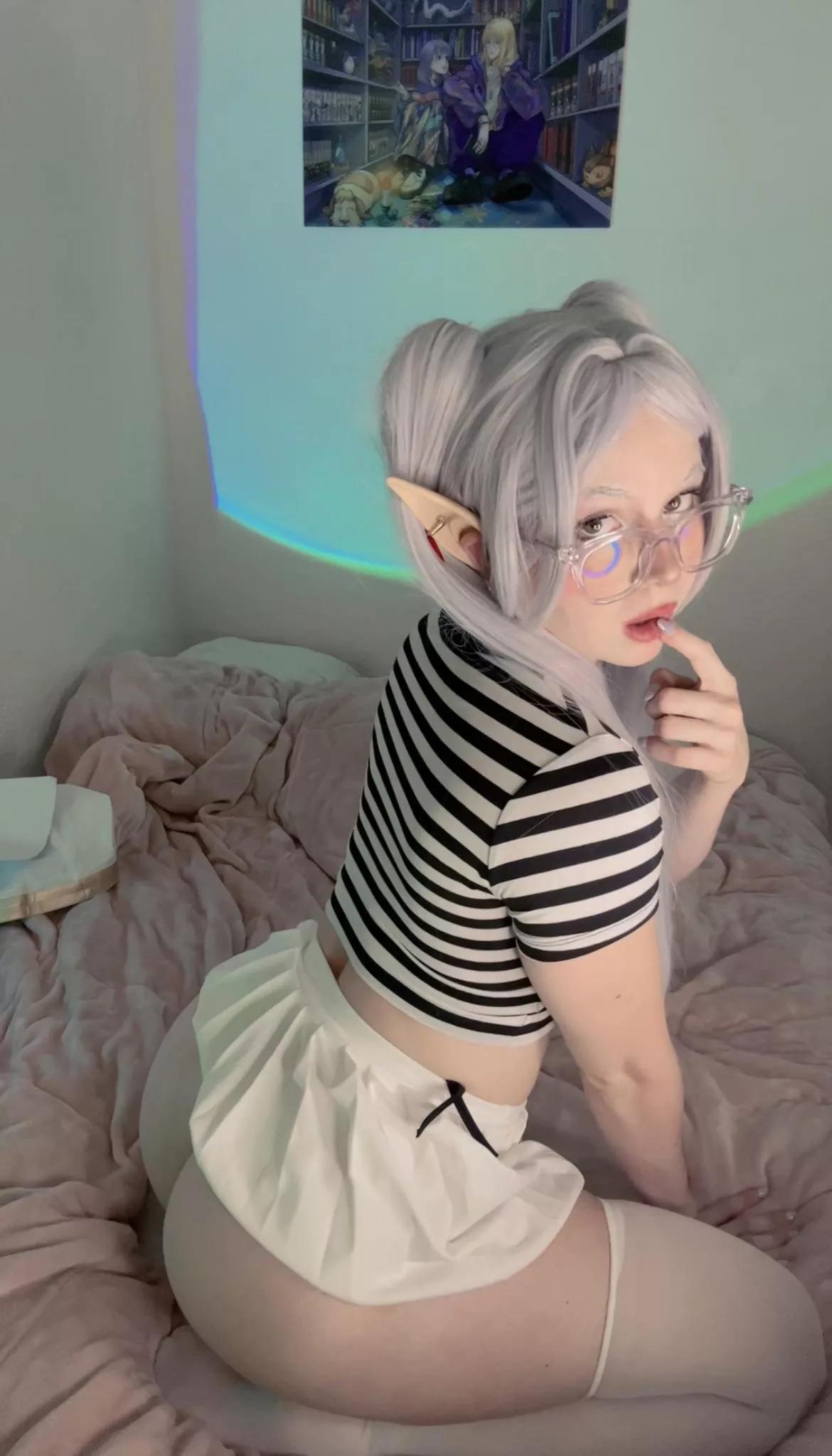 Frieren after hours  posted by Fluffyypiggy