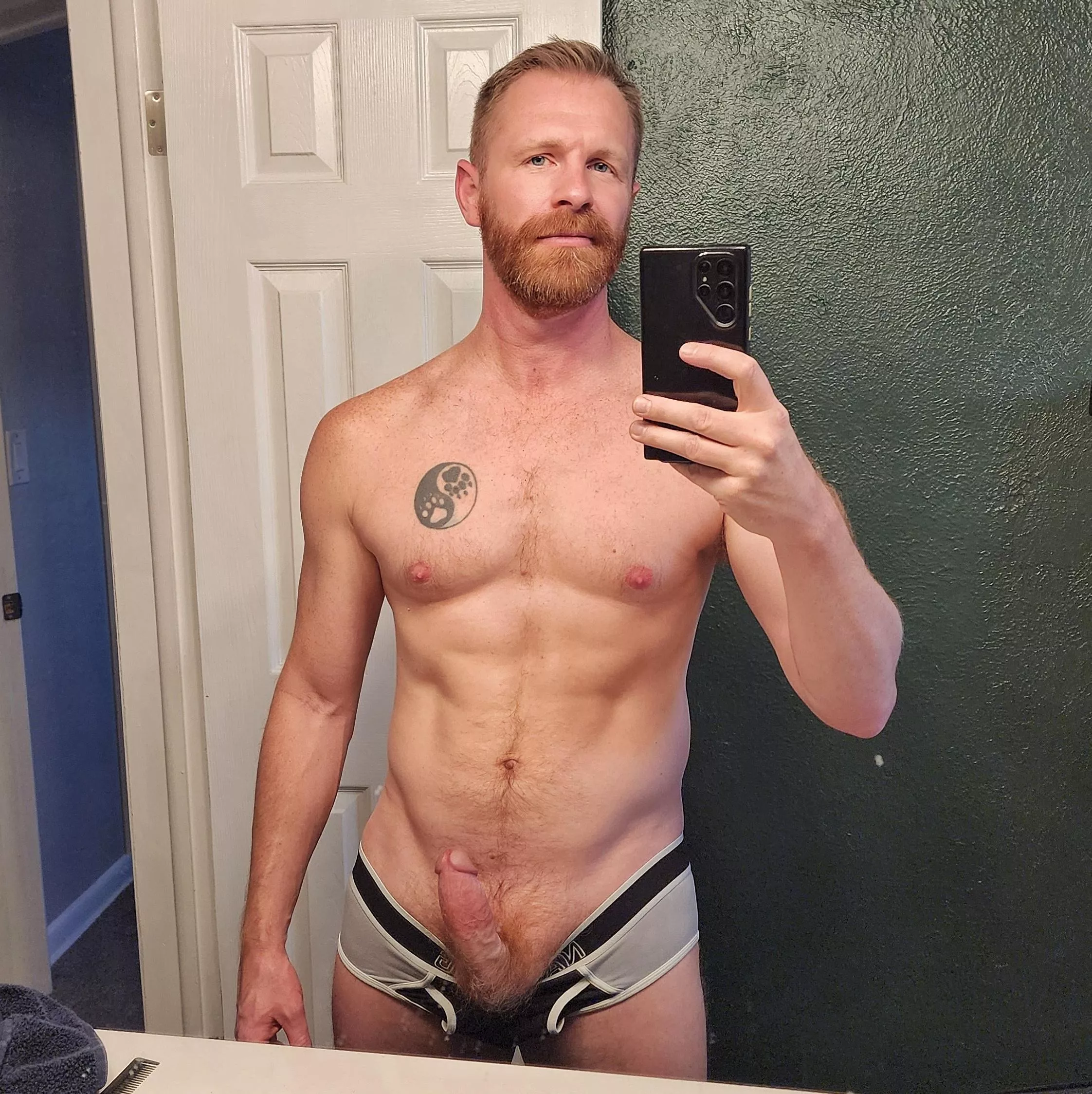 Happy Hump Day! posted by MrGingerFeet