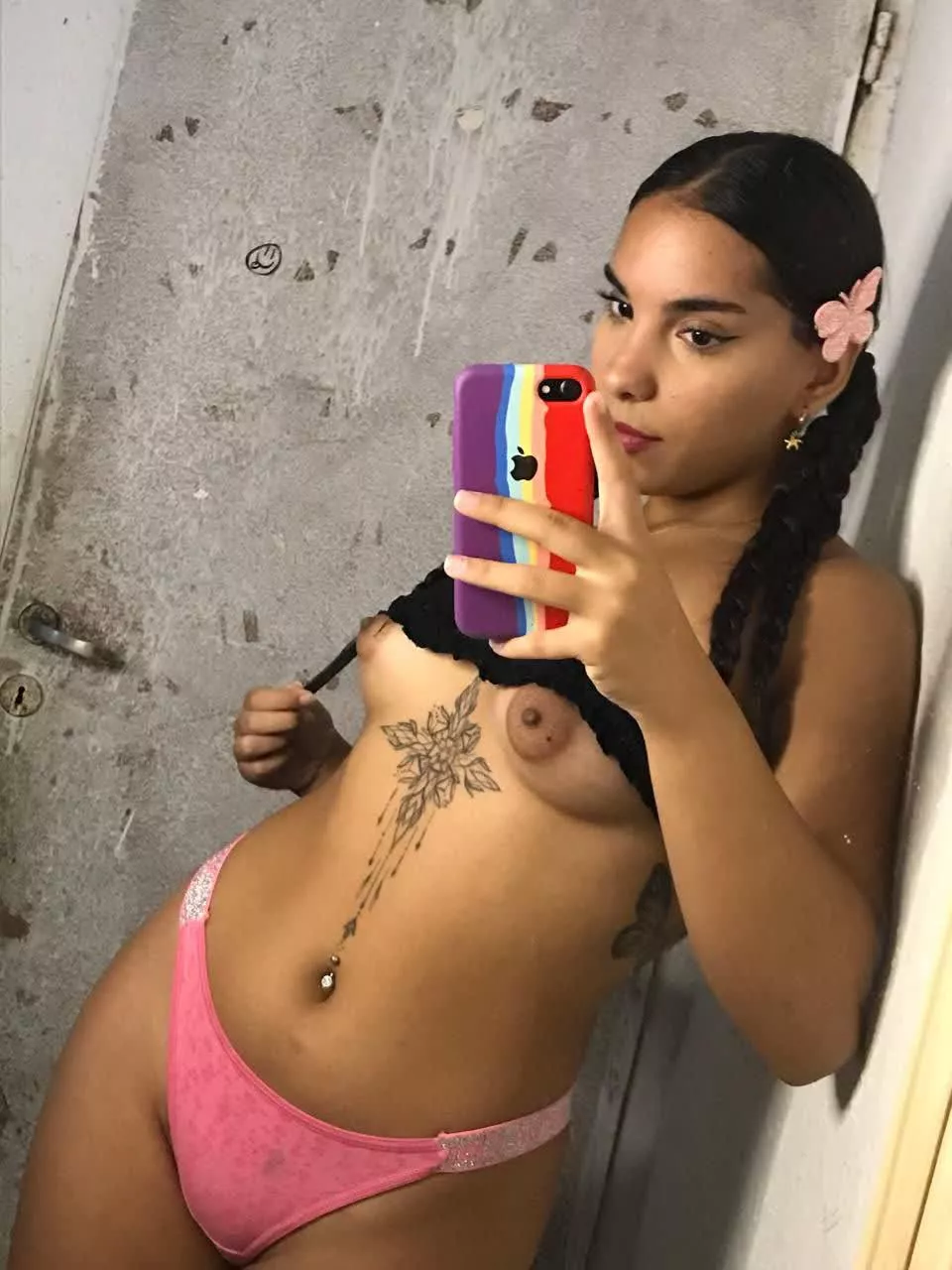 Needing a good licking on my nips posted by AidaAcostaAA