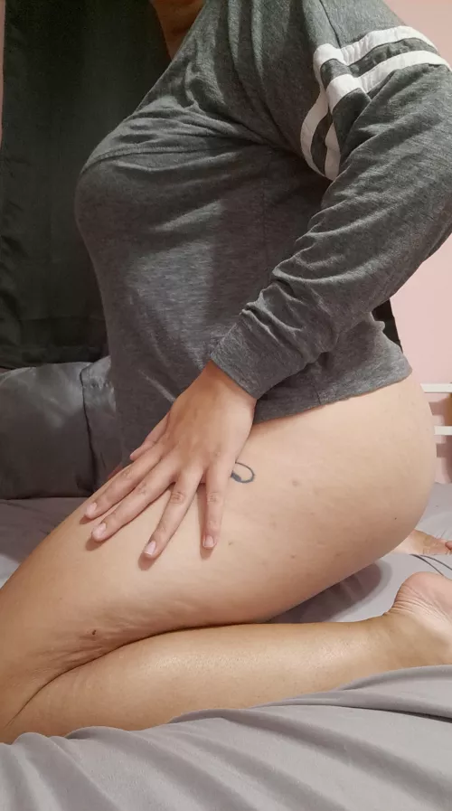 Saving lives and what not  by Ellieerotica2