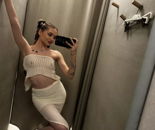 See you in the changing room by Slimedorion26