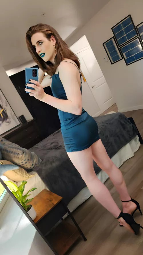 This dress falls perfectly over me, I think by ndoyle000