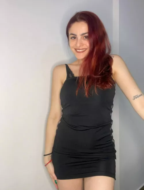 this tight dress looks pretty sexy by SeriesPrestigious107