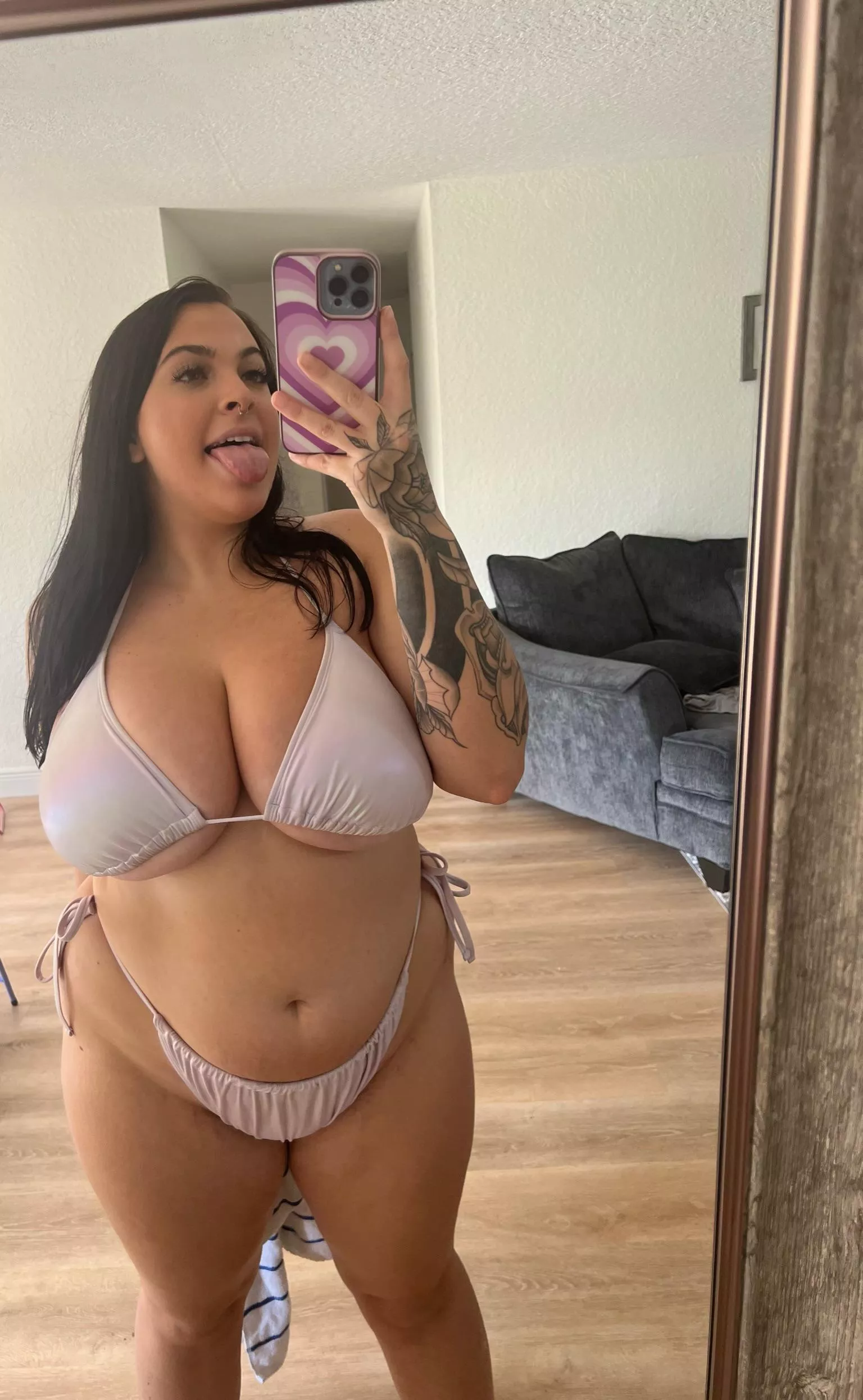 Am I your type ?  posted by sav_brooke