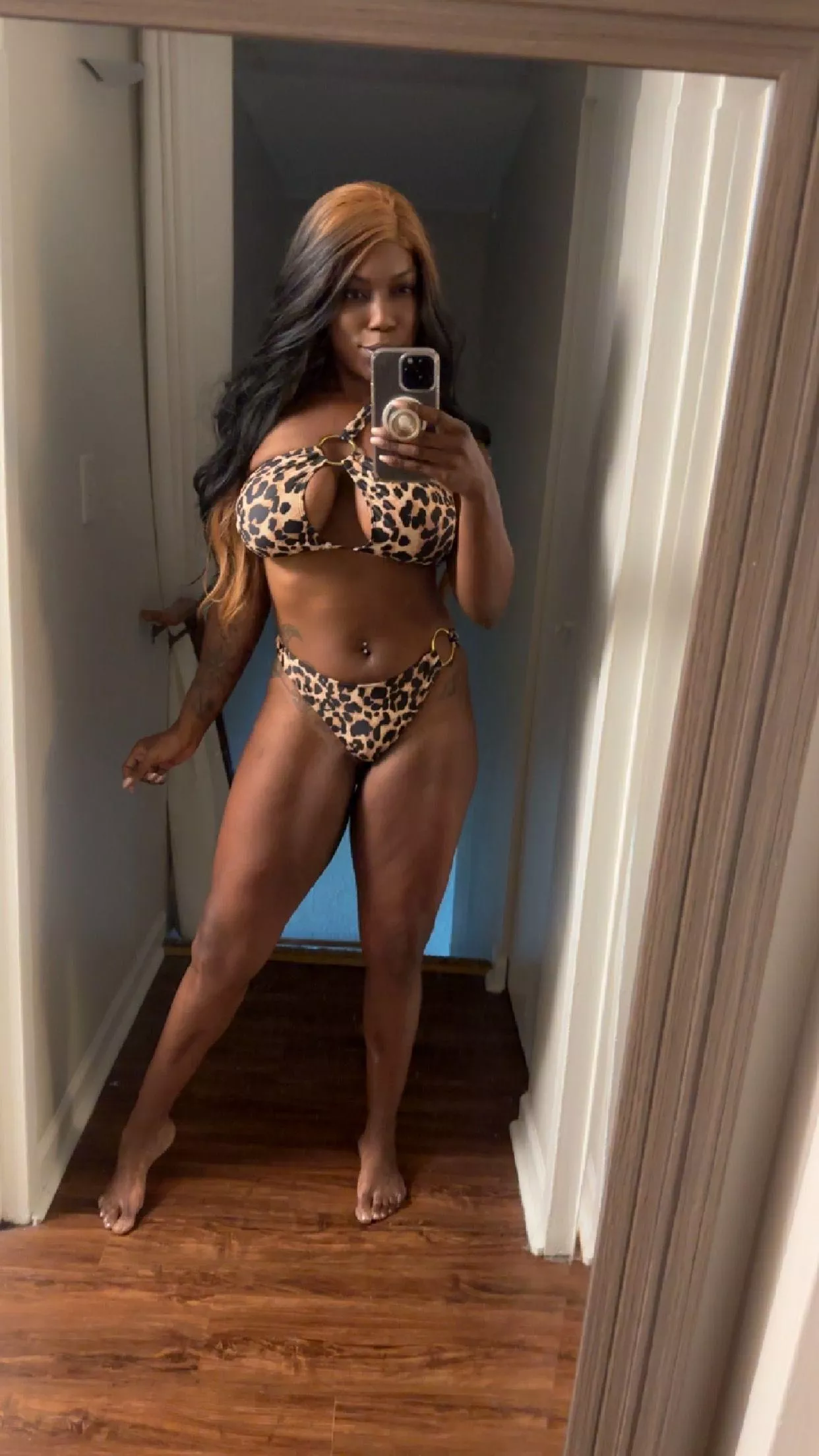 Bikini Milfie posted by foxybalboa23