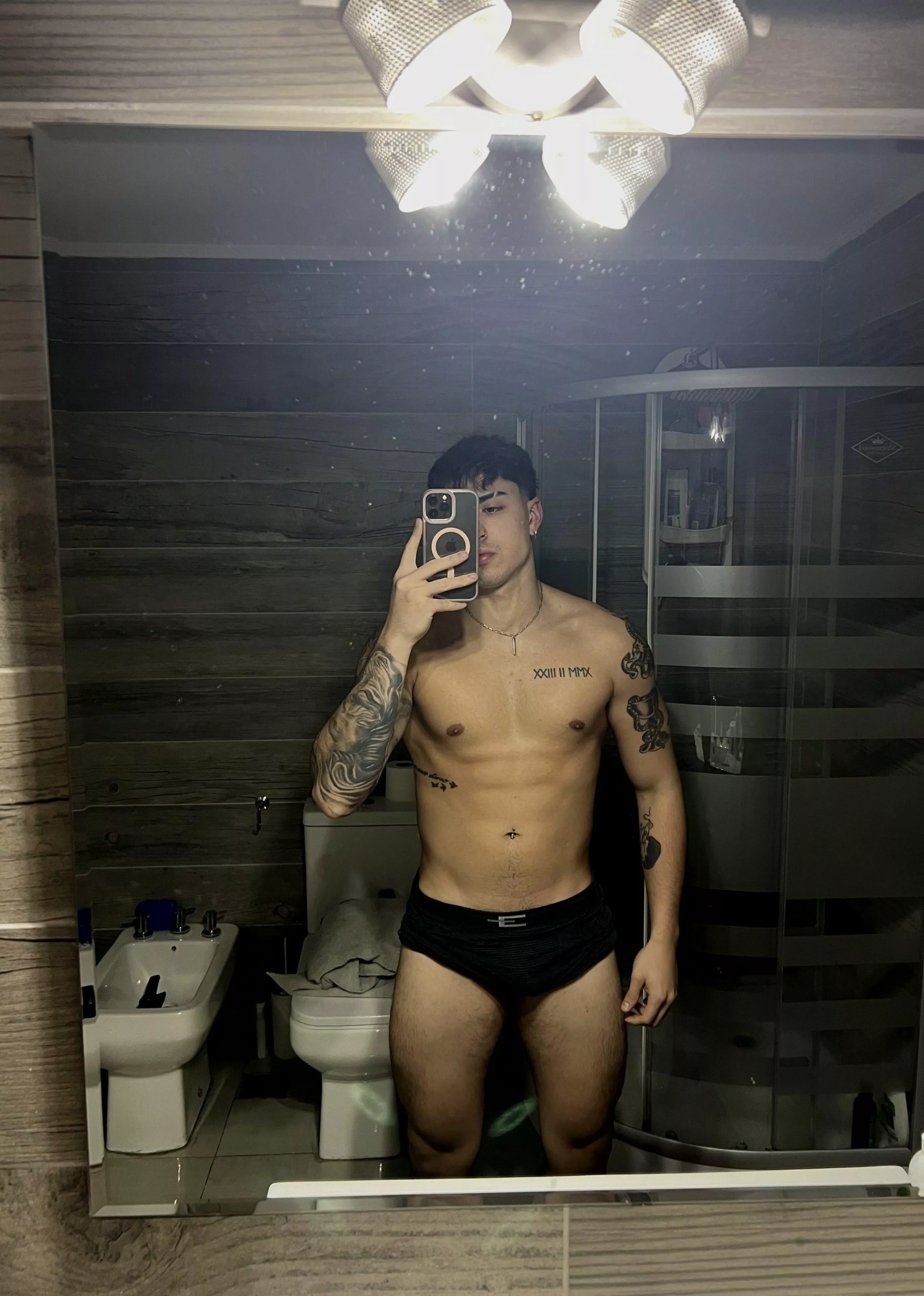 can you handle the raw power of this alpha male?  posted by ZaynReedx