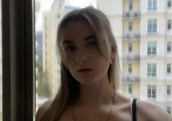 English beauty  by WillowLegitimate6196