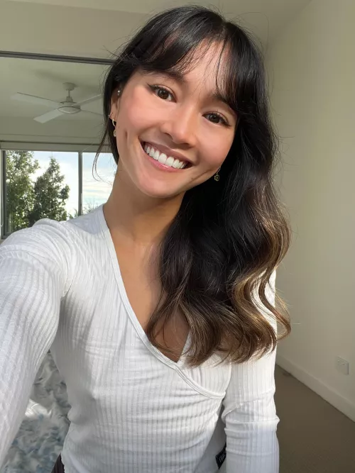 Everyday is braless day :) by Jessie_minx1