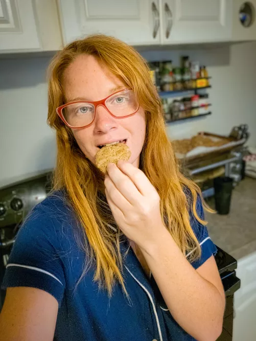 Fiery freckles: A natural flare🔥 [F27] by Redlilyrose