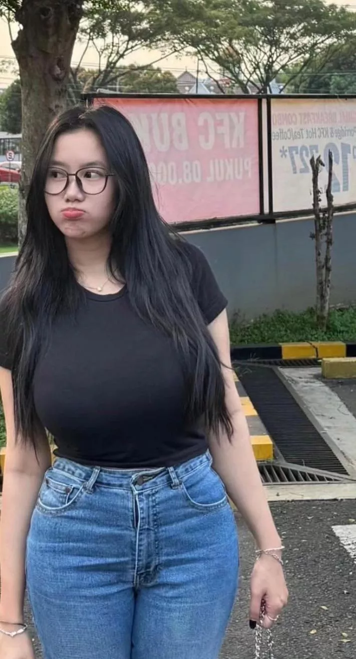 Hngh posted by ProfessorBooob