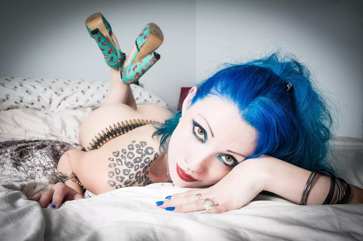 Meow 💙 posted by VulgarKittyx69