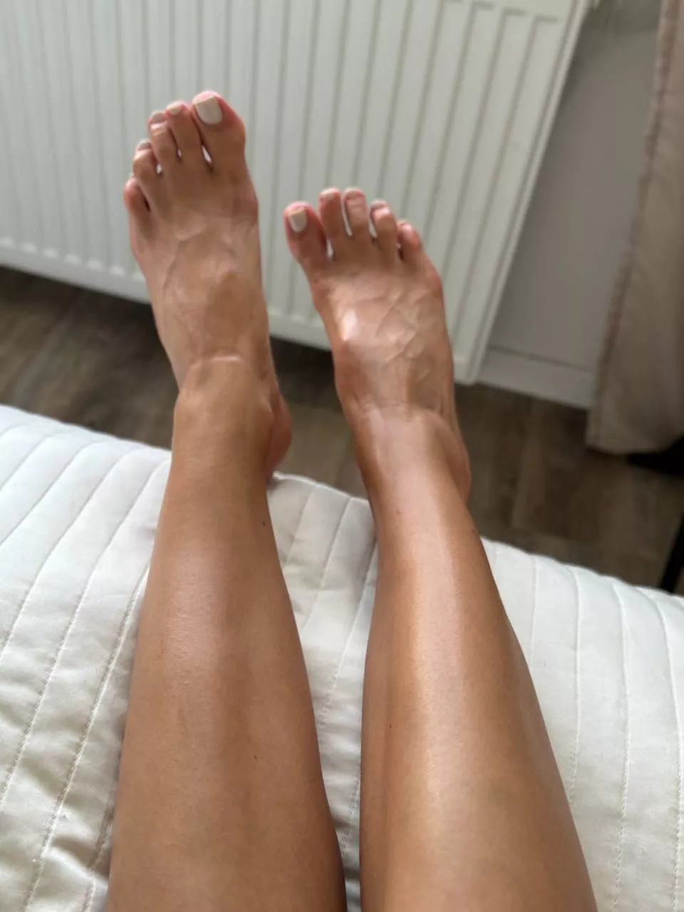 Morning feet posted by PrincesSccumm