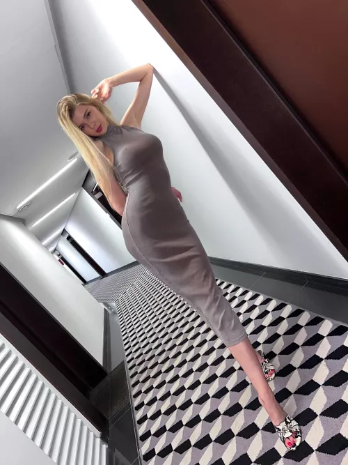 No lingerie underneath by TangrineAcrobatic