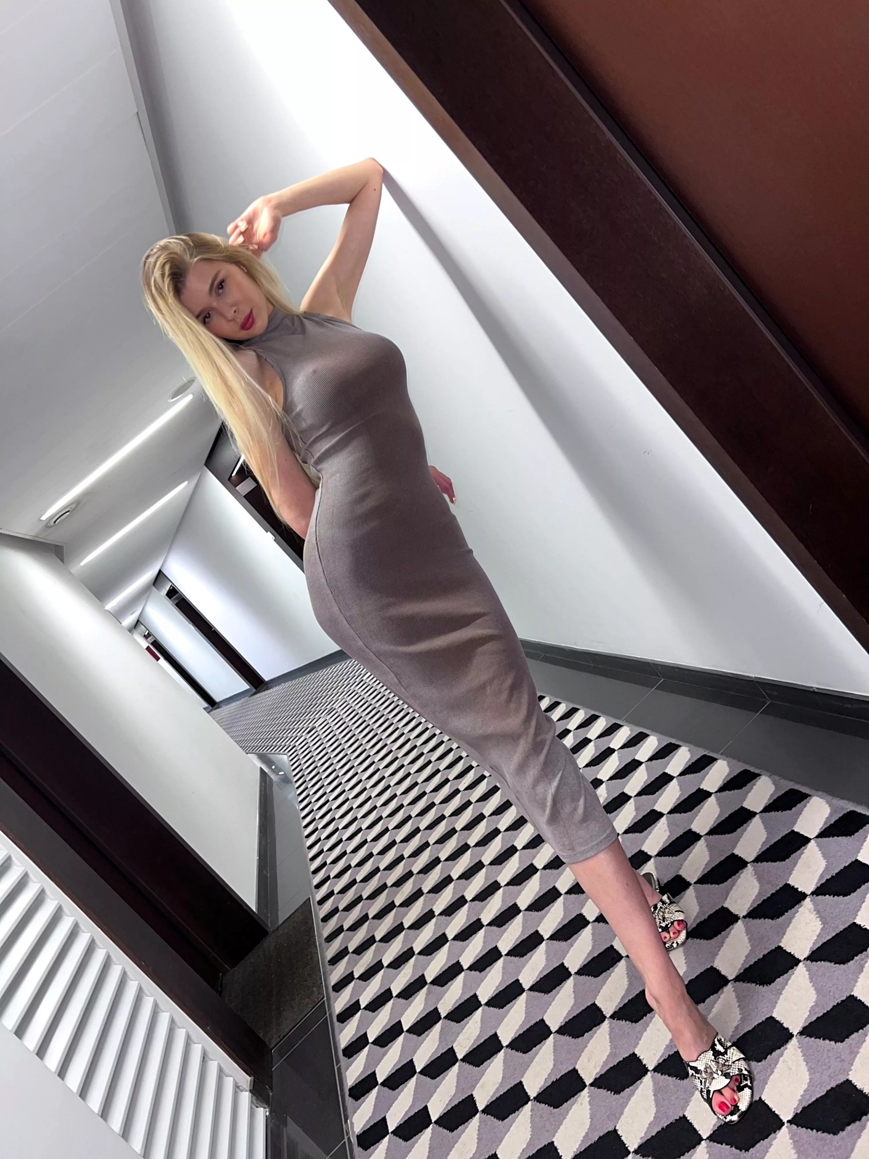 No lingerie underneath posted by TangrineAcrobatic